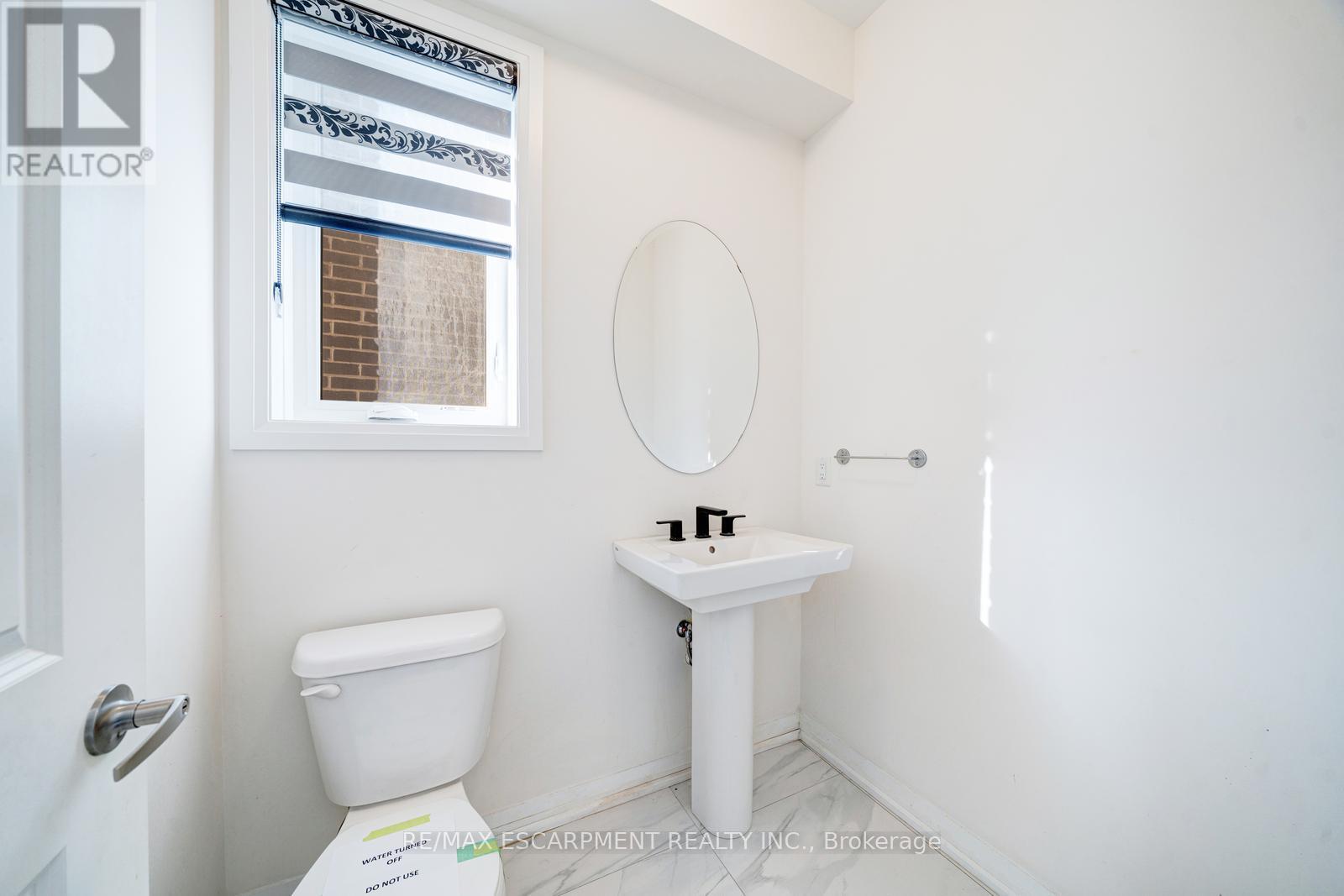 104 Mckean Drive, Whitchurch-Stouffville, Ontario  L4A 4W4 - Photo 18 - N12703598