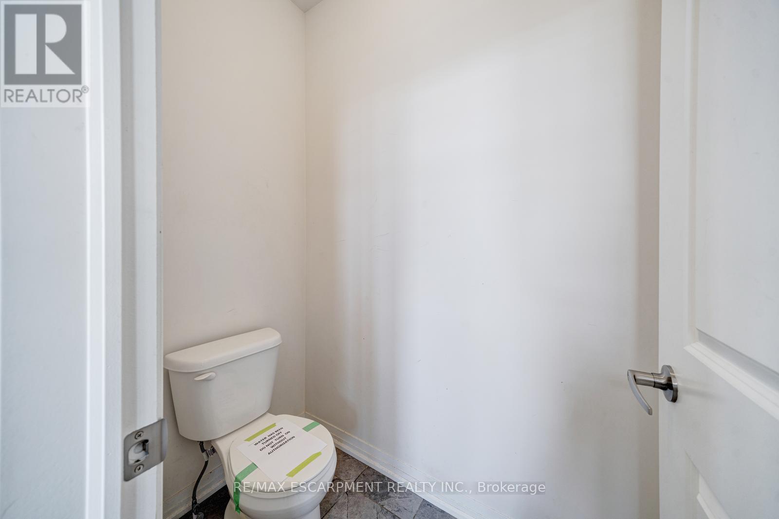 104 Mckean Drive, Whitchurch-Stouffville, Ontario  L4A 4W4 - Photo 24 - N12703598