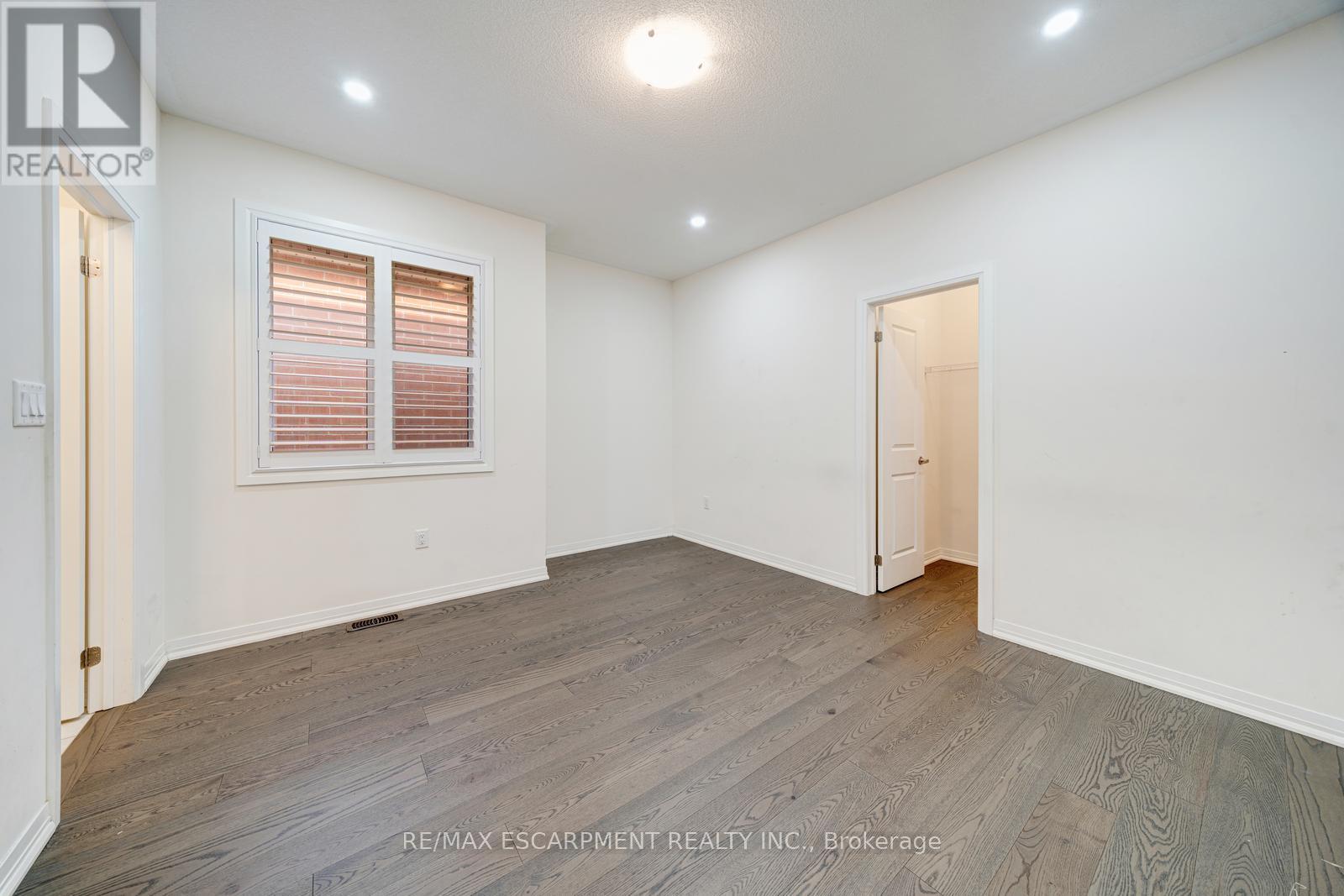 104 Mckean Drive, Whitchurch-Stouffville, Ontario  L4A 4W4 - Photo 29 - N12703598