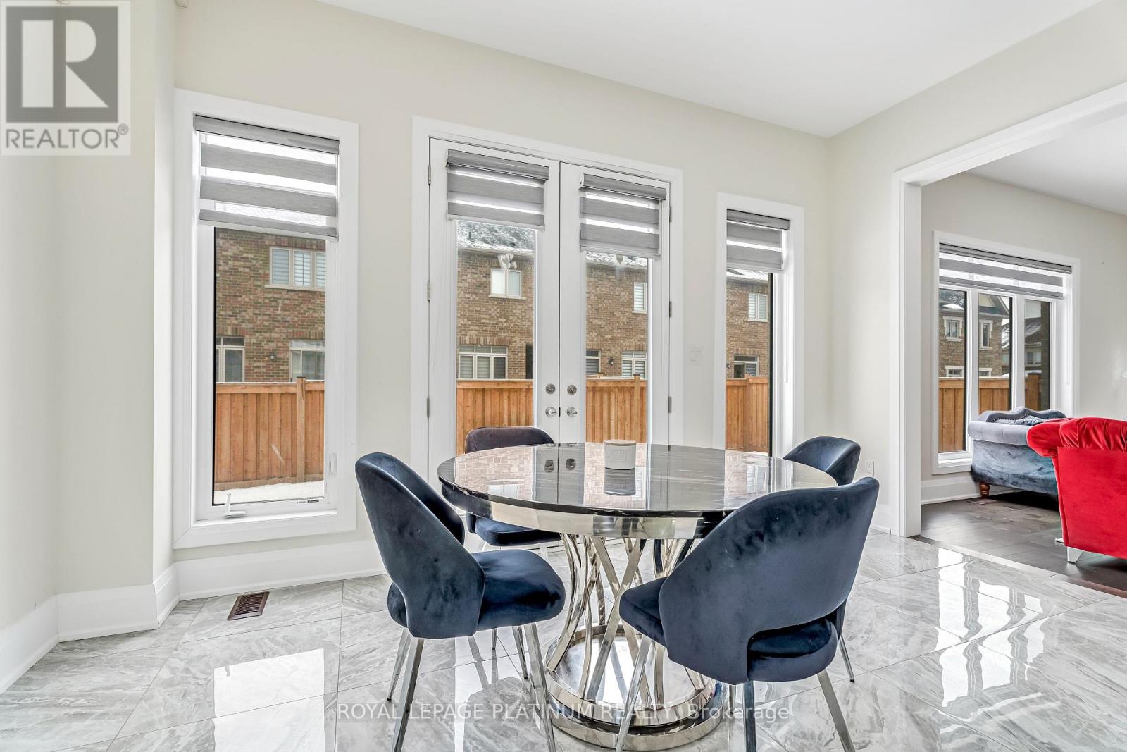 49 Westlake Crescent, Bradford West Gwillimbury (Bradford), Ontario  L3Z 4K4 - Photo 13 - N12703614