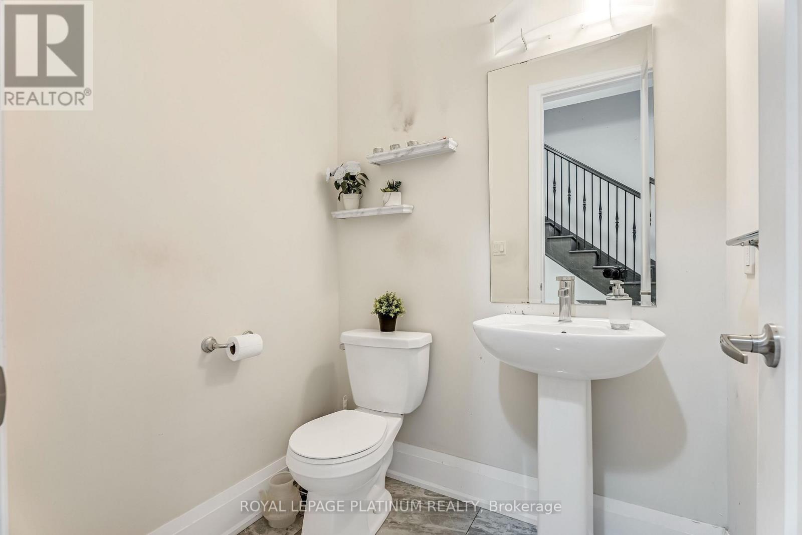 49 Westlake Crescent, Bradford West Gwillimbury (Bradford), Ontario  L3Z 4K4 - Photo 17 - N12703614