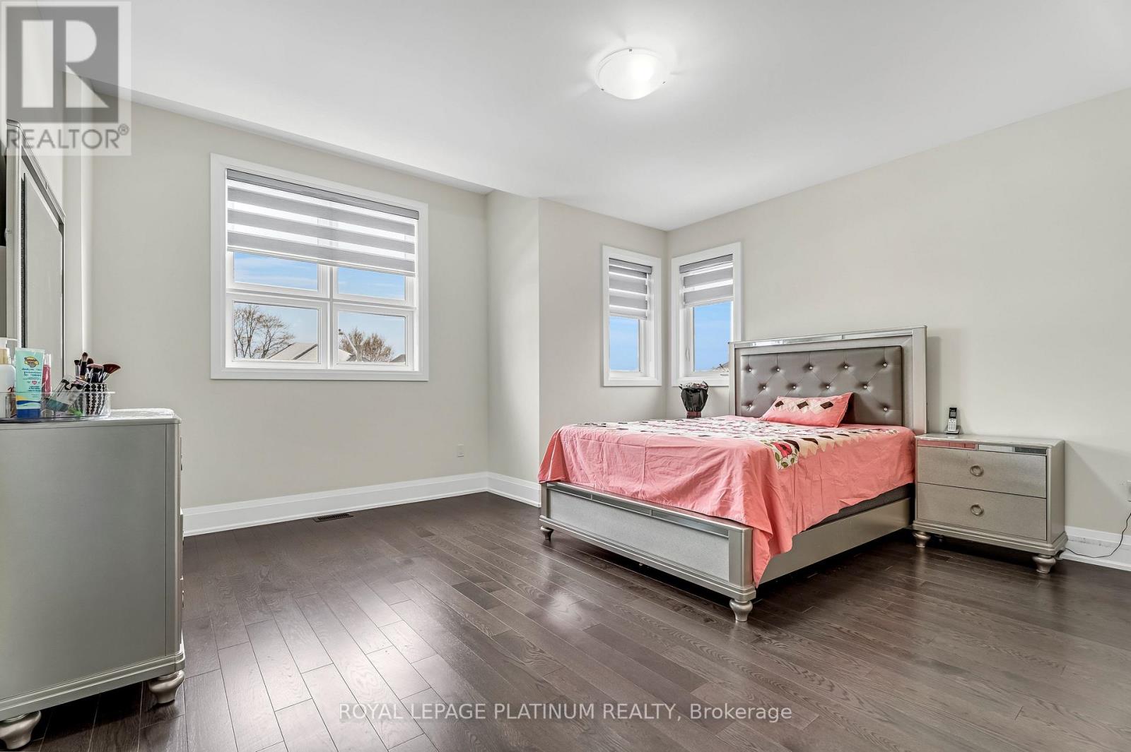 49 Westlake Crescent, Bradford West Gwillimbury (Bradford), Ontario  L3Z 4K4 - Photo 31 - N12703614