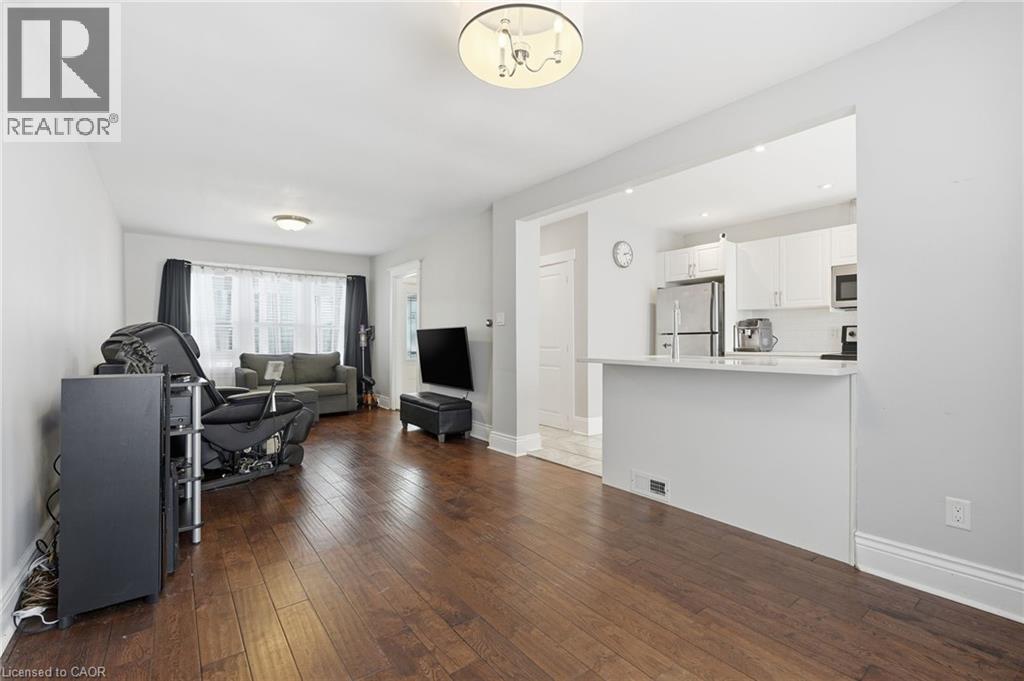 34 Balsam Avenue N, Hamilton, Ontario  L8L 6Y3 - Photo 13 - 40796333