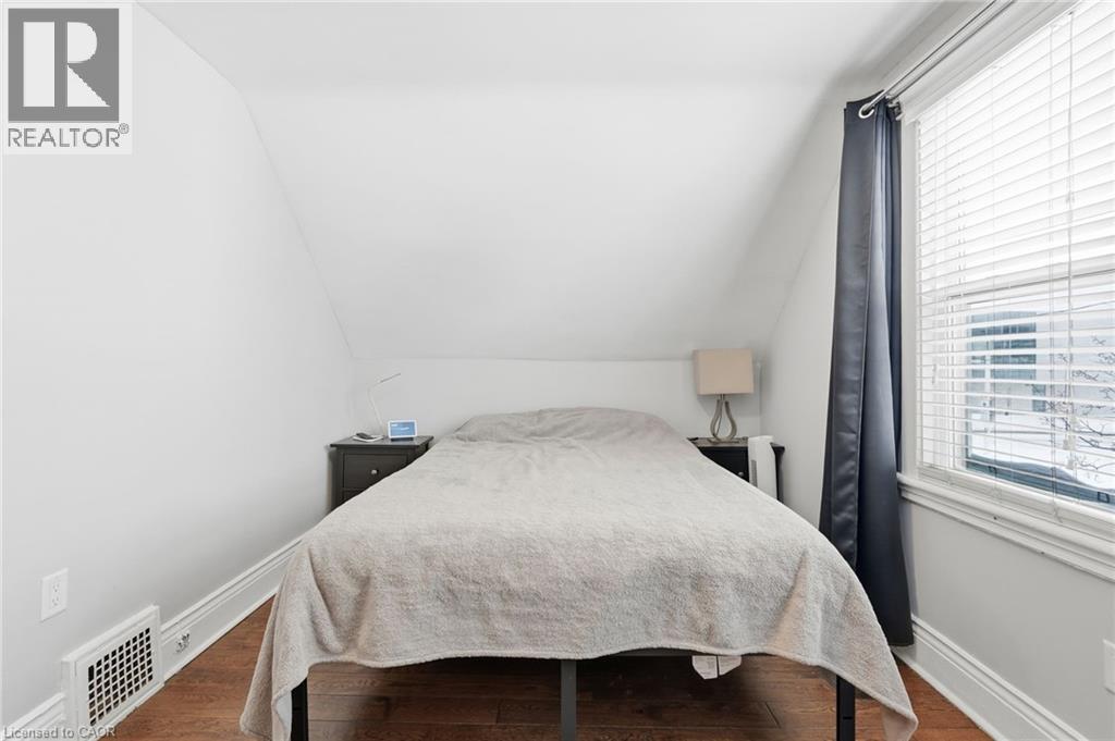 34 Balsam Avenue N, Hamilton, Ontario  L8L 6Y3 - Photo 23 - 40796333