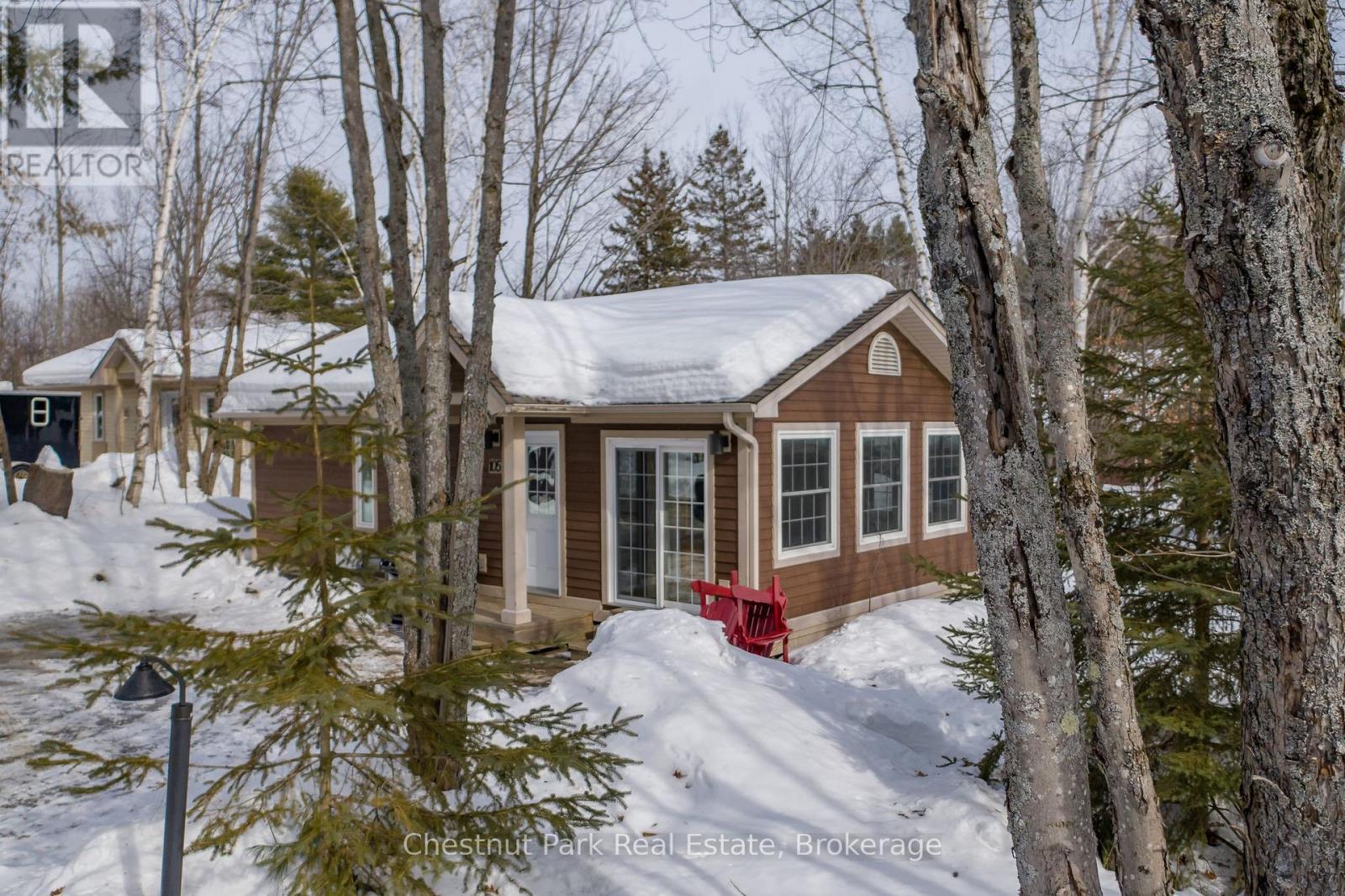 105-10 - 1052 Rat Bay Road, Lake Of Bays (Franklin), Ontario  P1H 2J6 - Photo 2 - X12703748