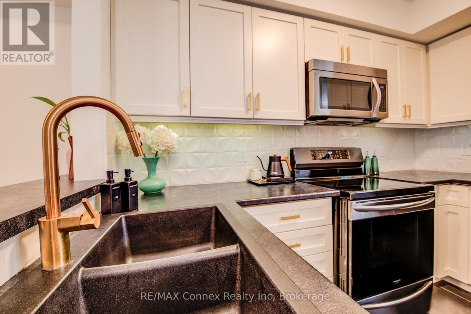 214 - 245 Scotland Street, Centre Wellington (Fergus), Ontario  N1M 0B5 - Photo 17 - X12703868