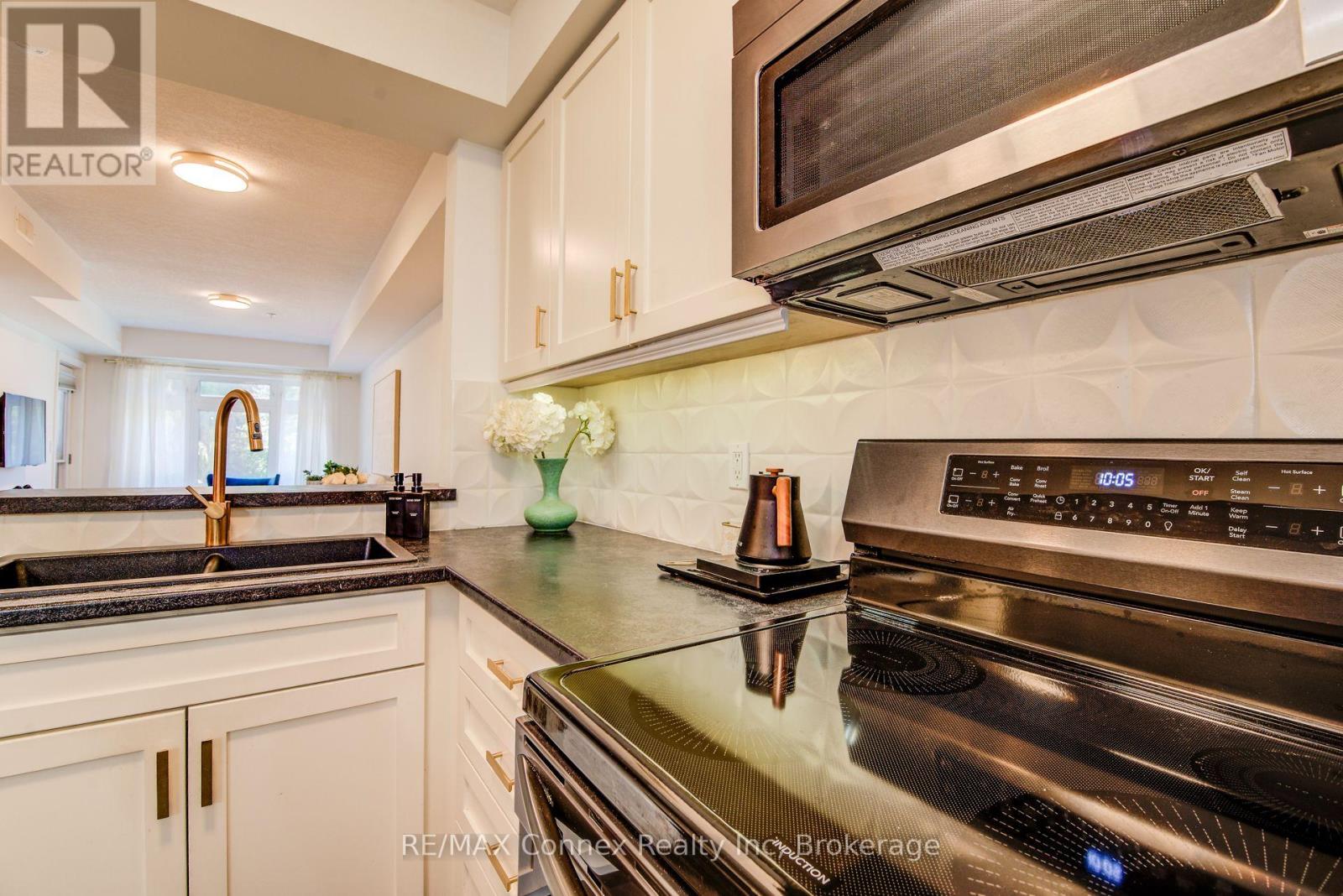 214 - 245 Scotland Street, Centre Wellington (Fergus), Ontario  N1M 0B5 - Photo 18 - X12703868