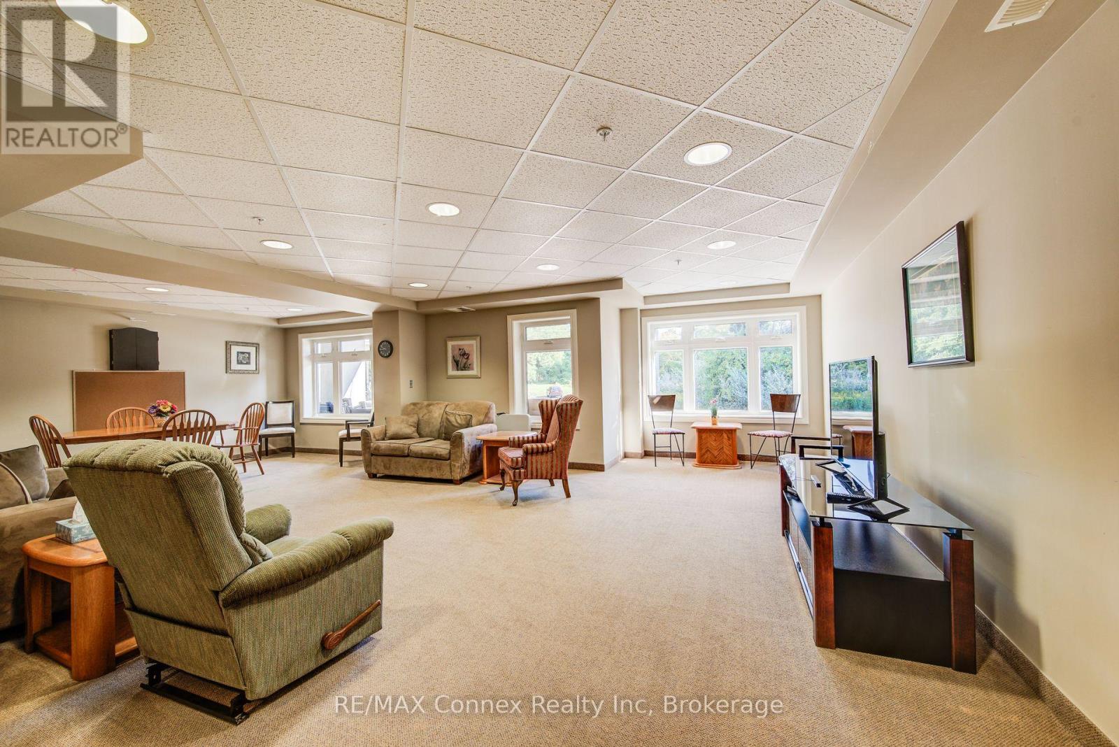 214 - 245 Scotland Street, Centre Wellington (Fergus), Ontario  N1M 0B5 - Photo 31 - X12703868