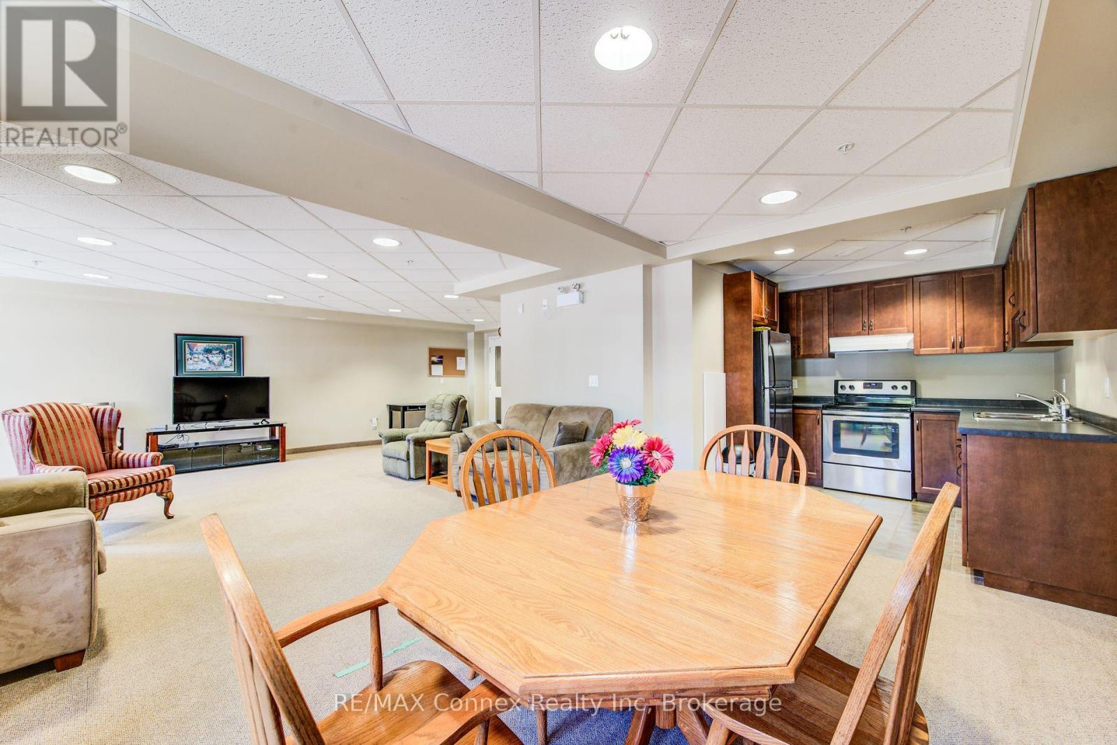 214 - 245 Scotland Street, Centre Wellington (Fergus), Ontario  N1M 0B5 - Photo 35 - X12703868