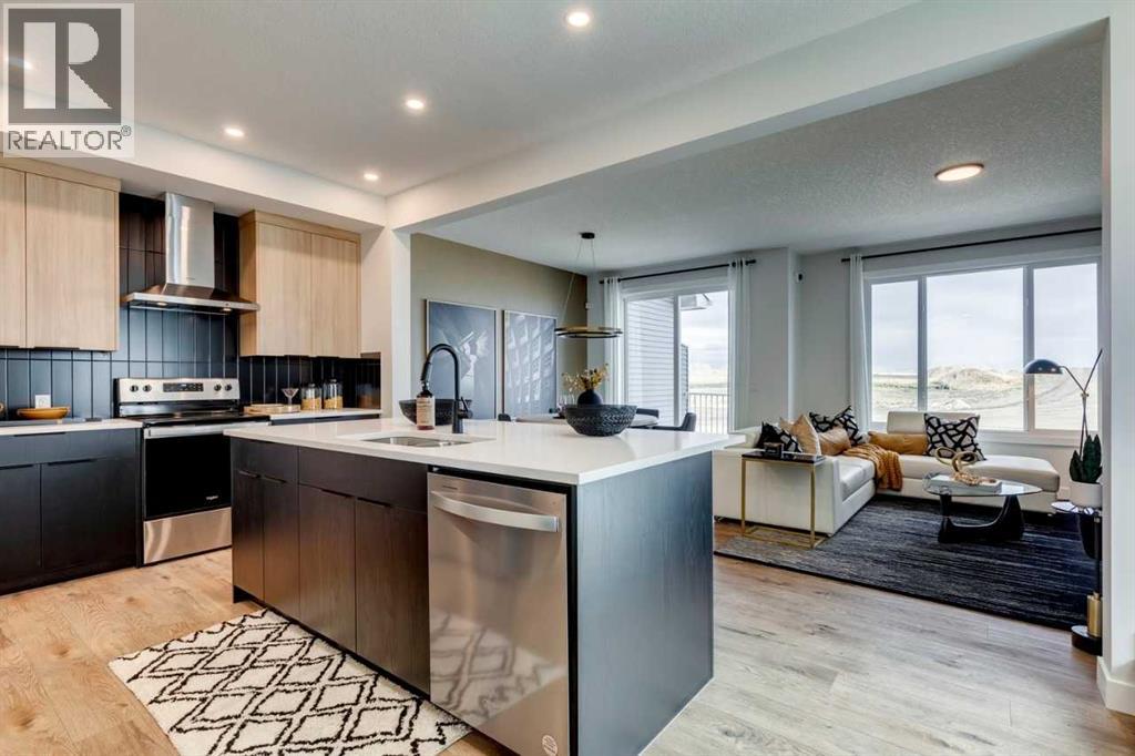 201 Chelsea Court, Chestermere, Alberta  T1X 2Z4 - Photo 3 - A2266342