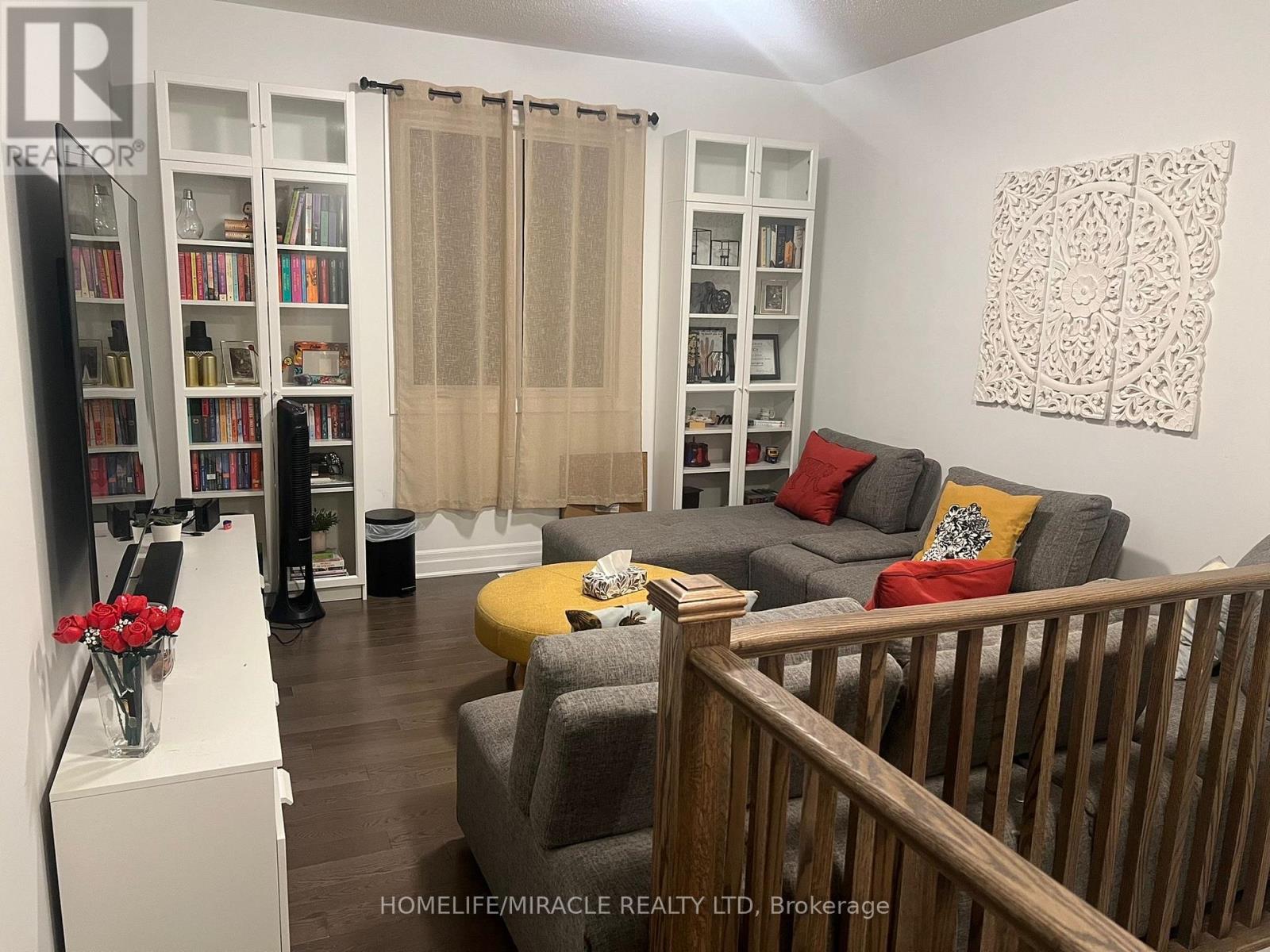 1307 Lily Crescent, Milton, Ontario  L9E 2B7 - Photo 15 - W12703514