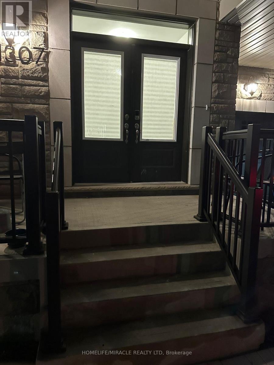 1307 Lily Crescent, Milton, Ontario  L9E 2B7 - Photo 2 - W12703514