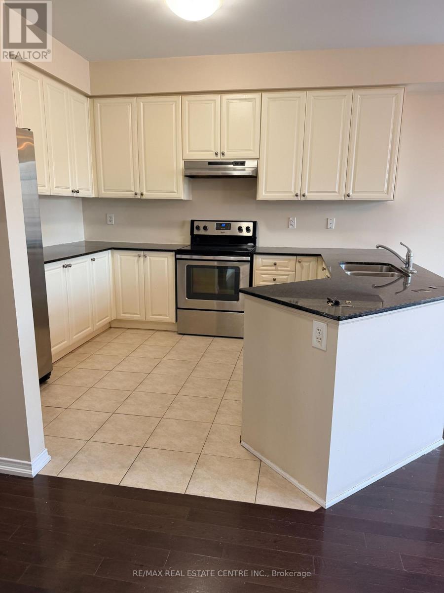 44 - 745 FARMSTEAD DRIVE, Milton, Ontario