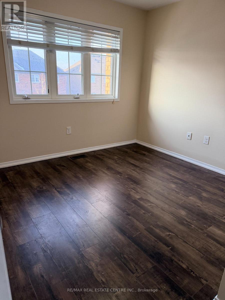 44 - 745 Farmstead Drive, Milton, Ontario  L9T 8B1 - Photo 5 - W12703532