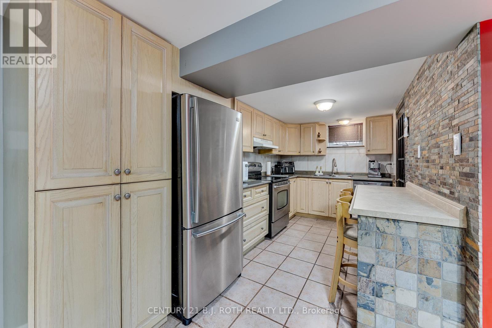 193 Epsom Downs Drive, Toronto, Ontario  M3M 1S8 - Photo 38 - W12703552
