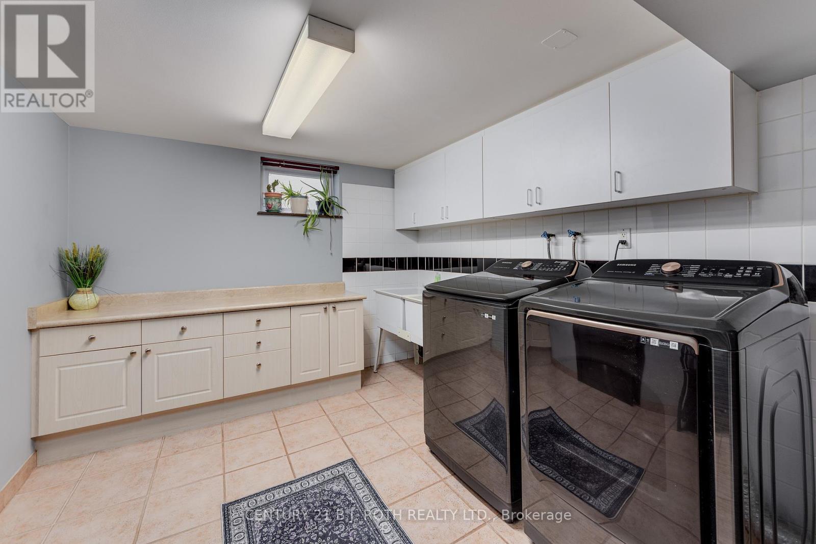 193 Epsom Downs Drive, Toronto, Ontario  M3M 1S8 - Photo 44 - W12703552