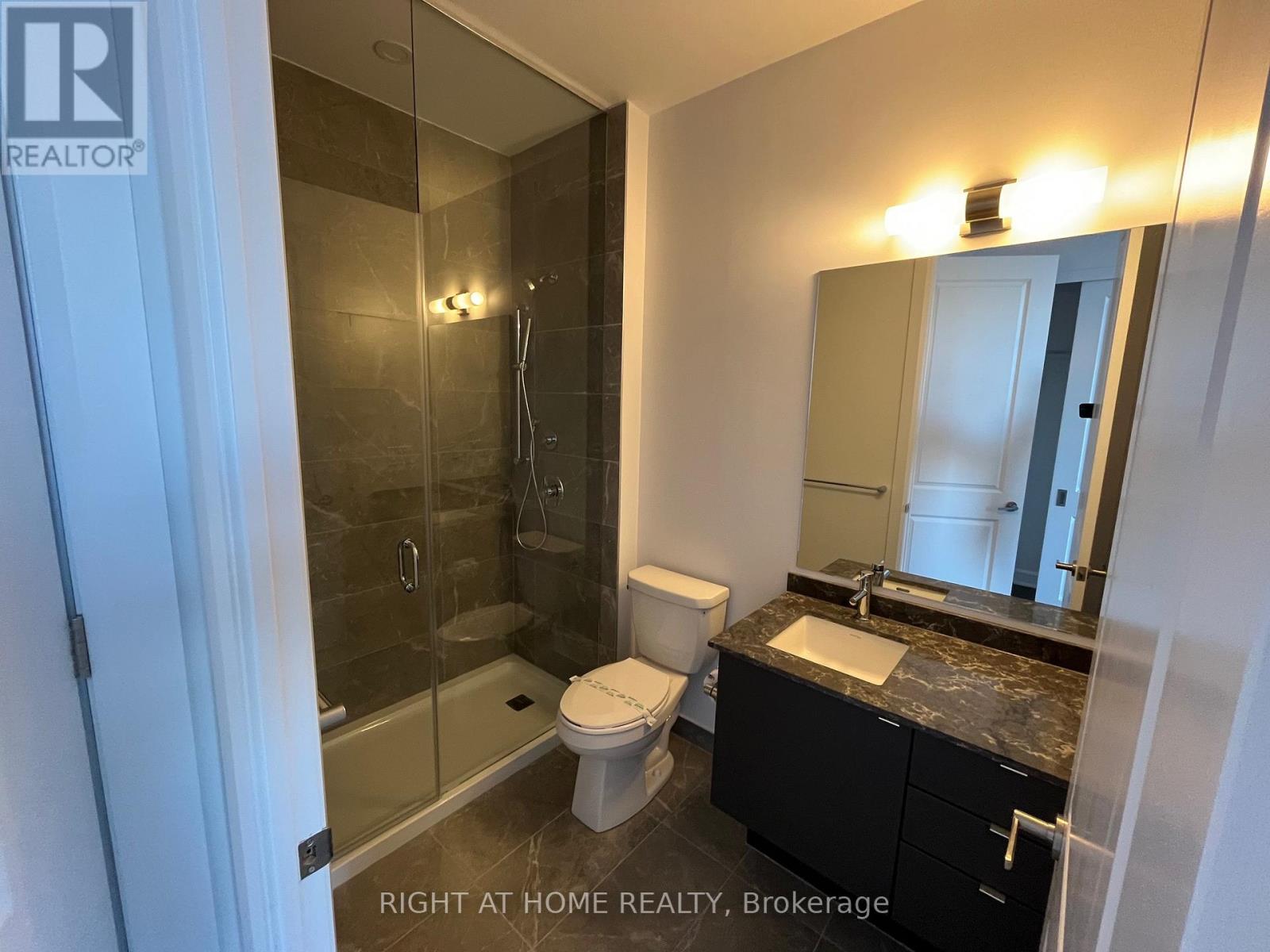 2008 - 3240 William Coltson Avenue, Oakville, Ontario  L6H 8C8 - Photo 11 - W12703624