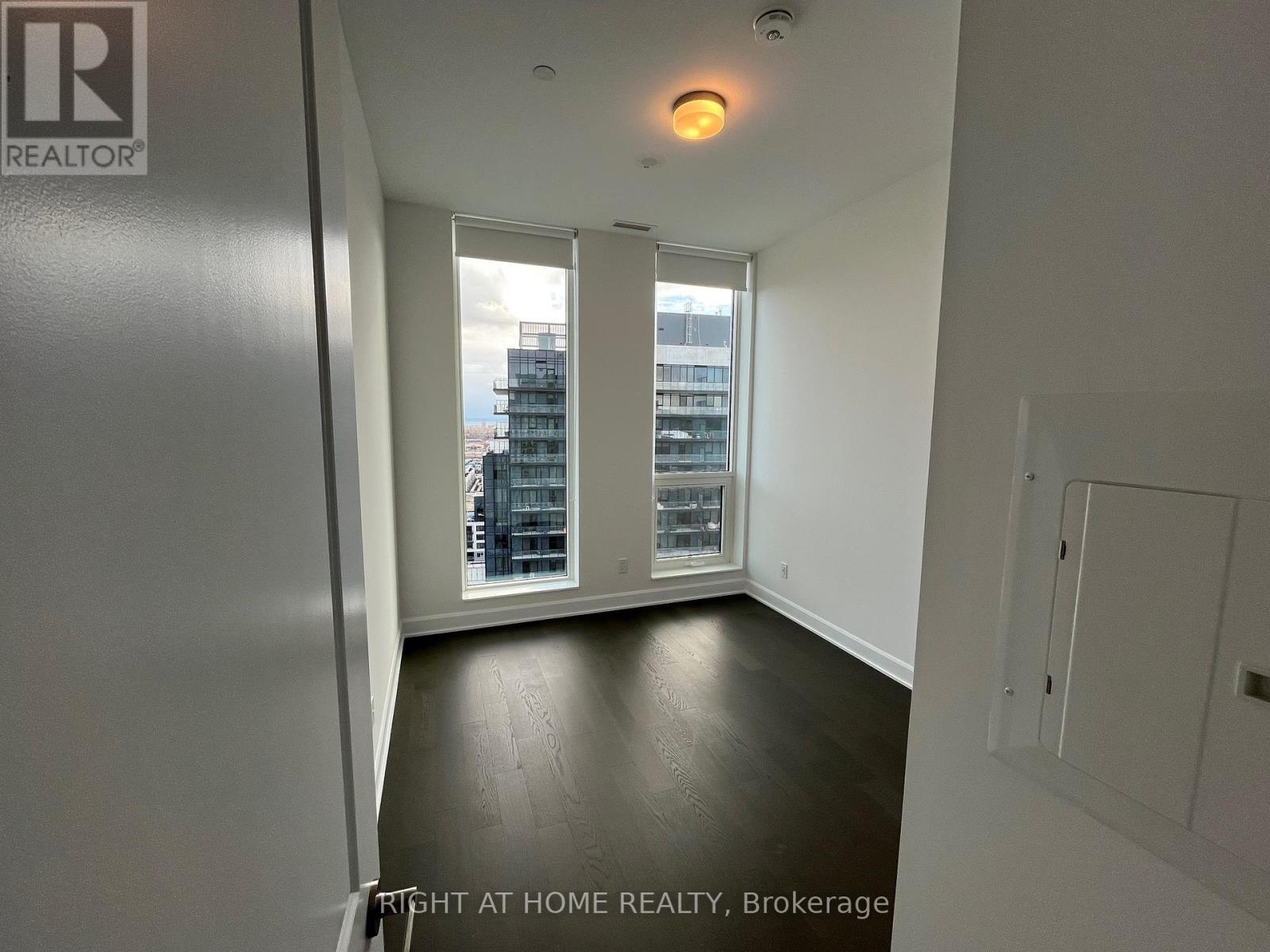 2008 - 3240 William Coltson Avenue, Oakville, Ontario  L6H 8C8 - Photo 13 - W12703624