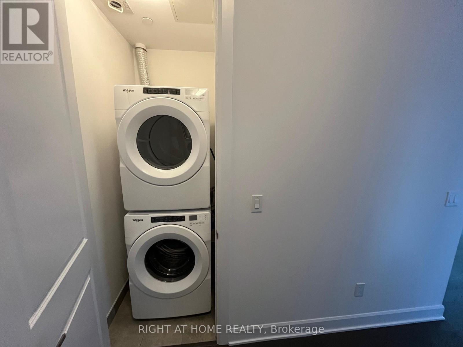 2008 - 3240 William Coltson Avenue, Oakville, Ontario  L6H 8C8 - Photo 19 - W12703624