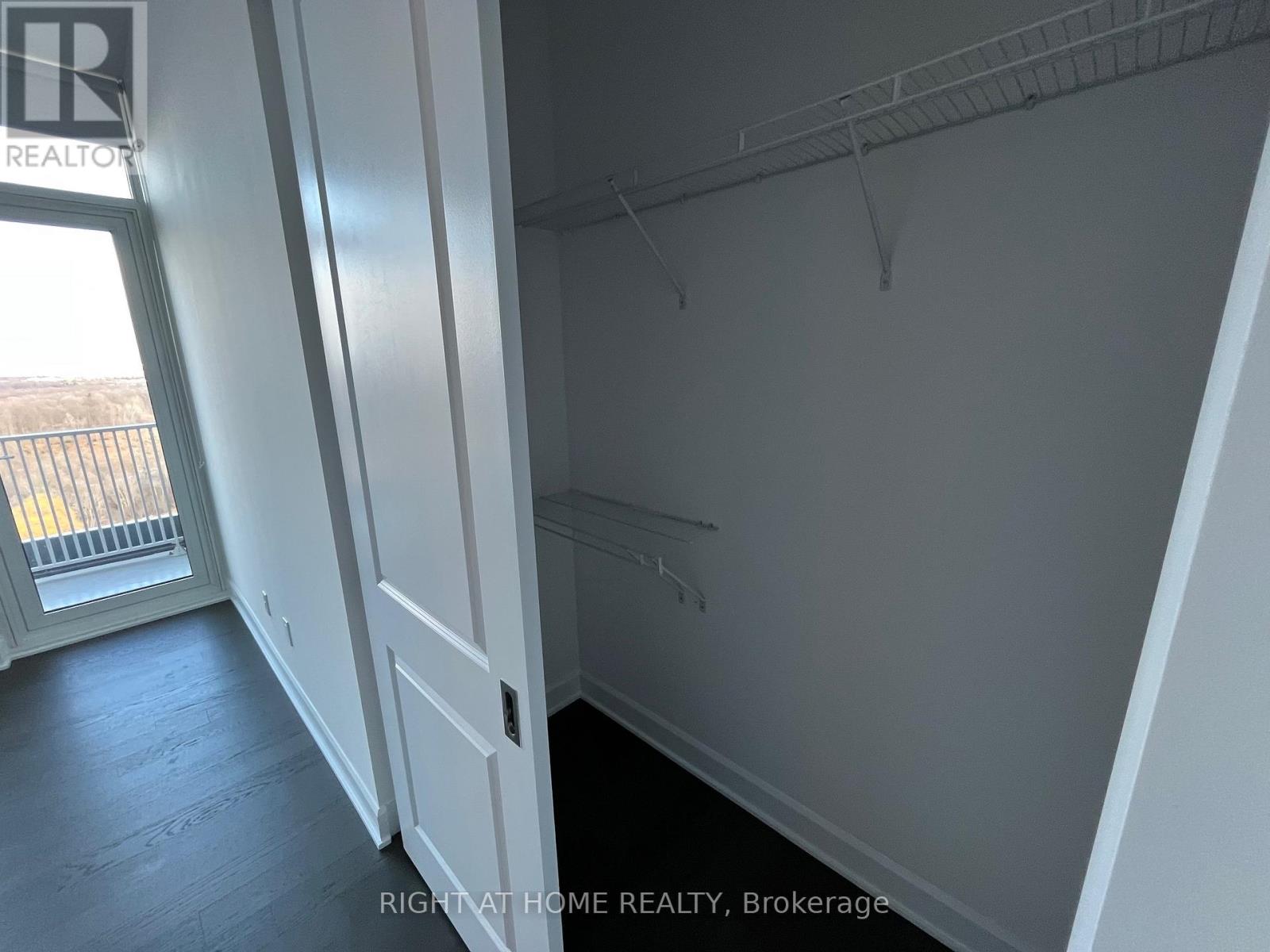 2008 - 3240 William Coltson Avenue, Oakville, Ontario  L6H 8C8 - Photo 8 - W12703624