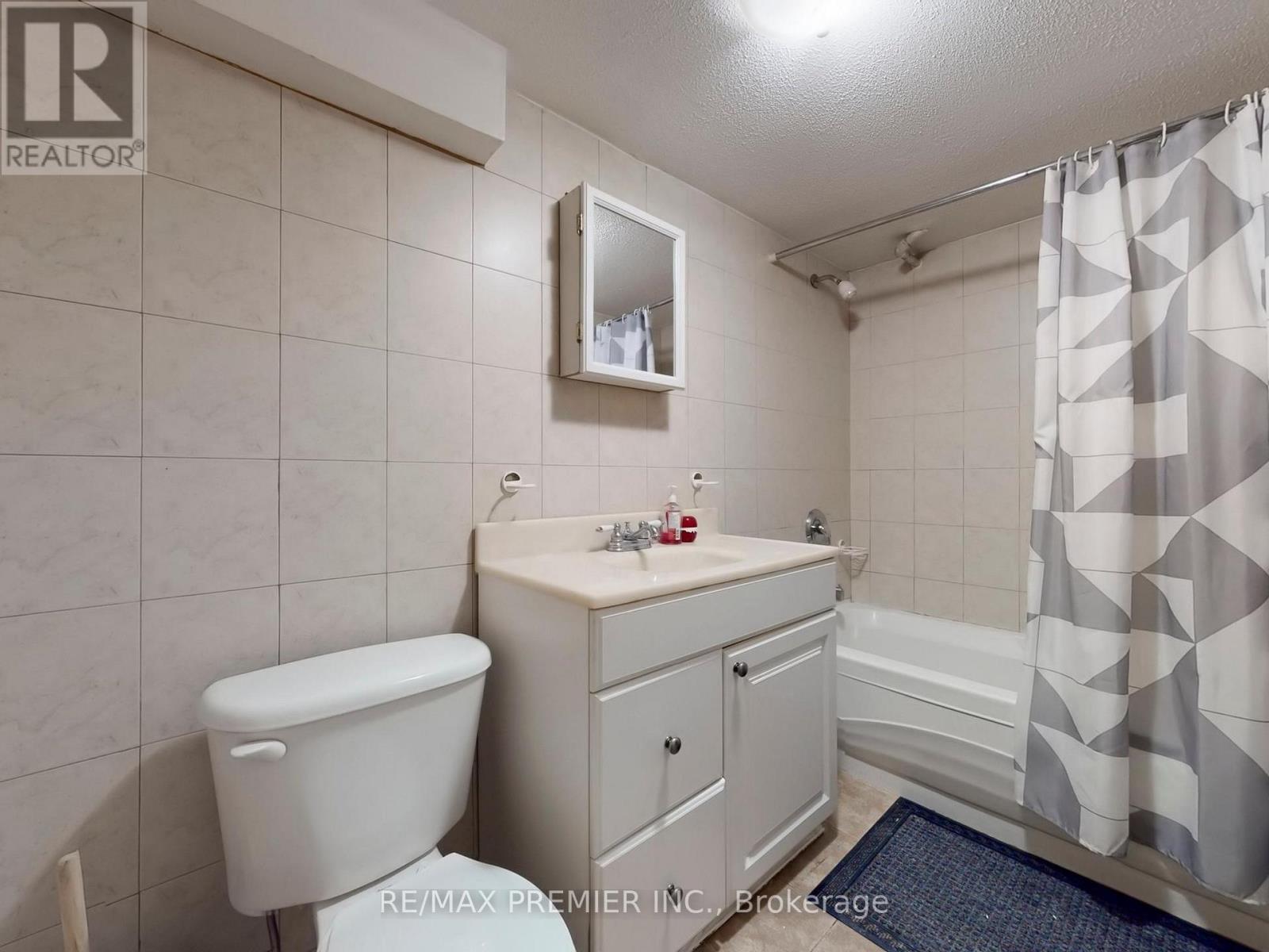 30 Moncrieff Drive, Toronto, Ontario  M9W 2R2 - Photo 19 - W12703638