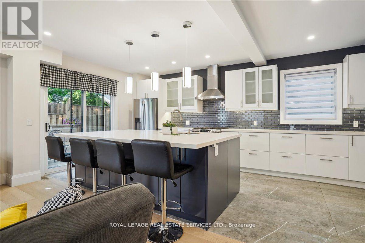 24 Peel Street N, Hamilton, Ontario  L9H 2Z9 - Photo 11 - X12703626