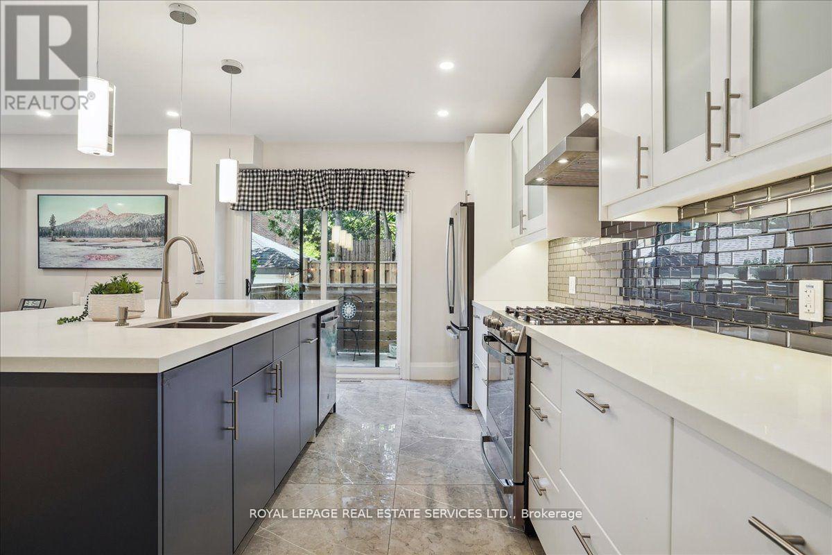 24 Peel Street N, Hamilton, Ontario  L9H 2Z9 - Photo 8 - X12703626