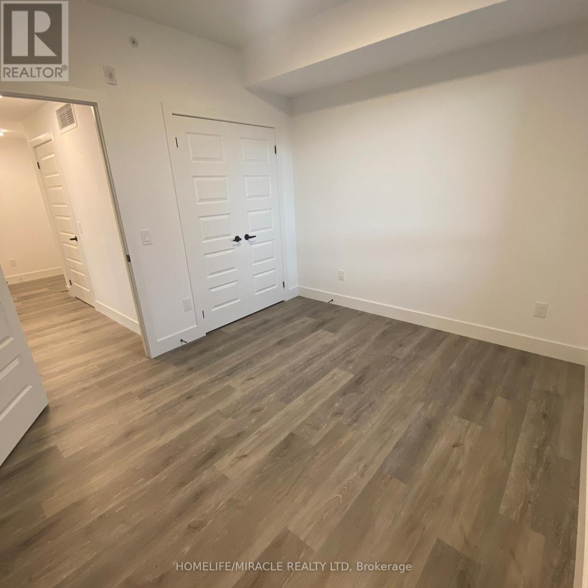 401 - 26 Lowes Road W, Guelph, Ontario  N1G 4X2 - Photo 10 - X12703636