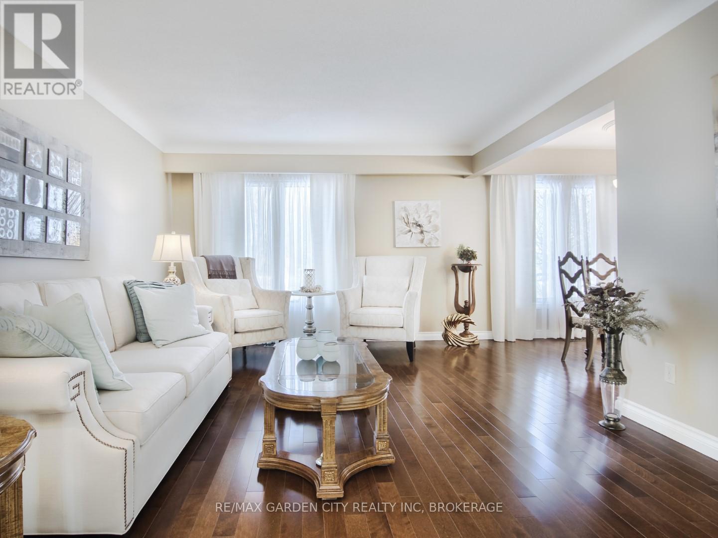 9 Royal Oak Drive, St. Catharines, Ontario  L2N 4B7 - Photo 16 - X12703762