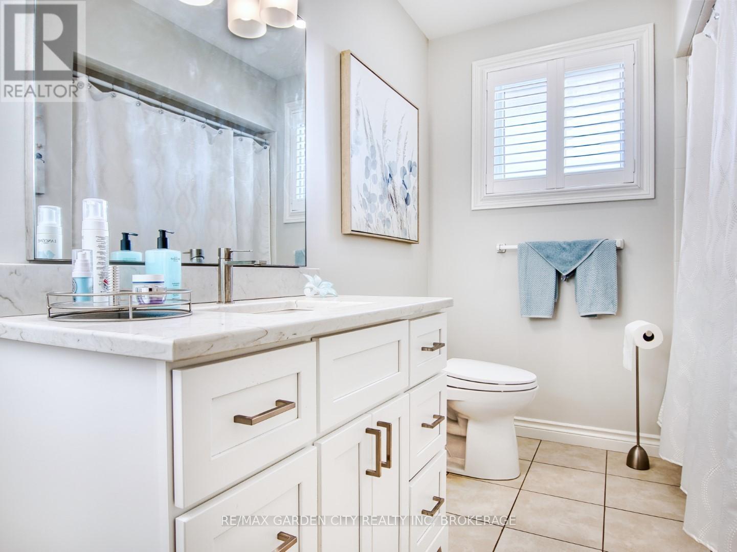 9 Royal Oak Drive, St. Catharines, Ontario  L2N 4B7 - Photo 19 - X12703762