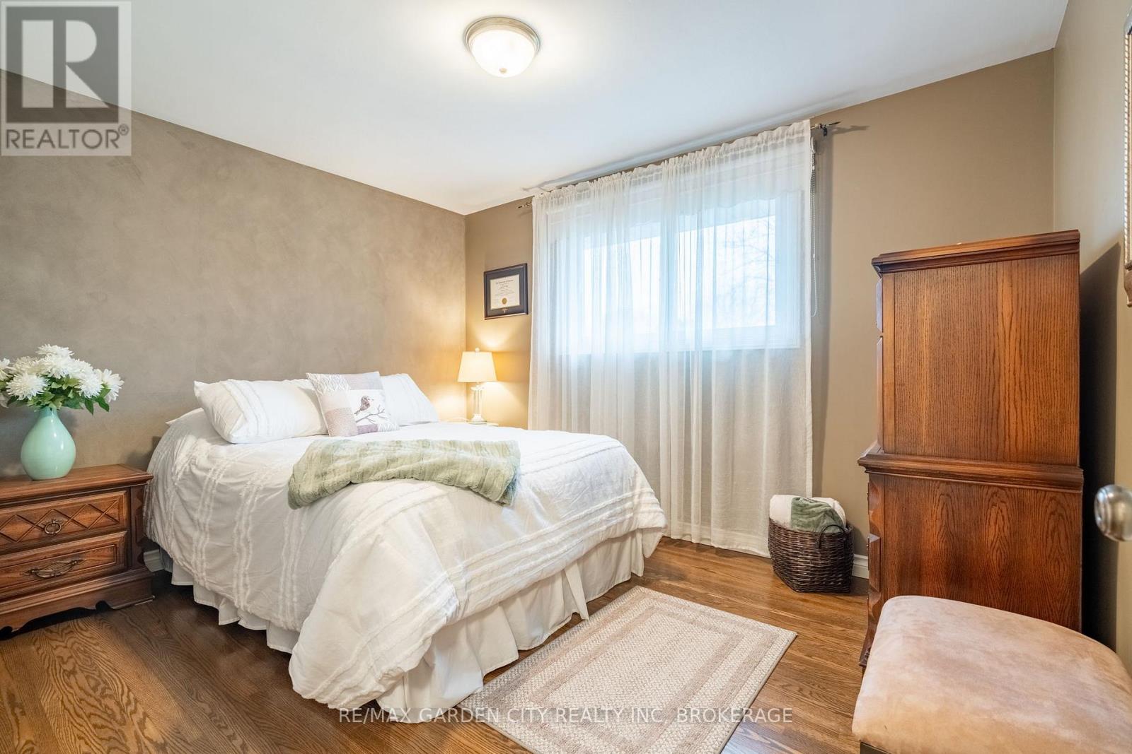 9 Royal Oak Drive, St. Catharines, Ontario  L2N 4B7 - Photo 21 - X12703762