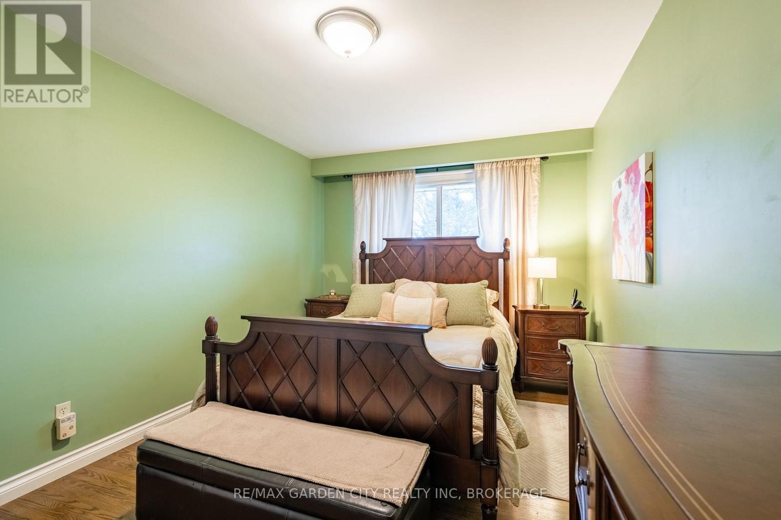 9 Royal Oak Drive, St. Catharines, Ontario  L2N 4B7 - Photo 27 - X12703762