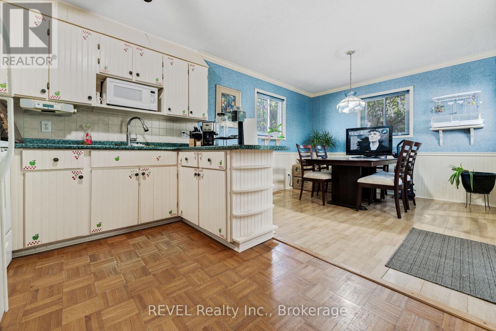 7962 Booth Street, Niagara Falls, Ontario  L2H 1E8 - Photo 12 - X12703806