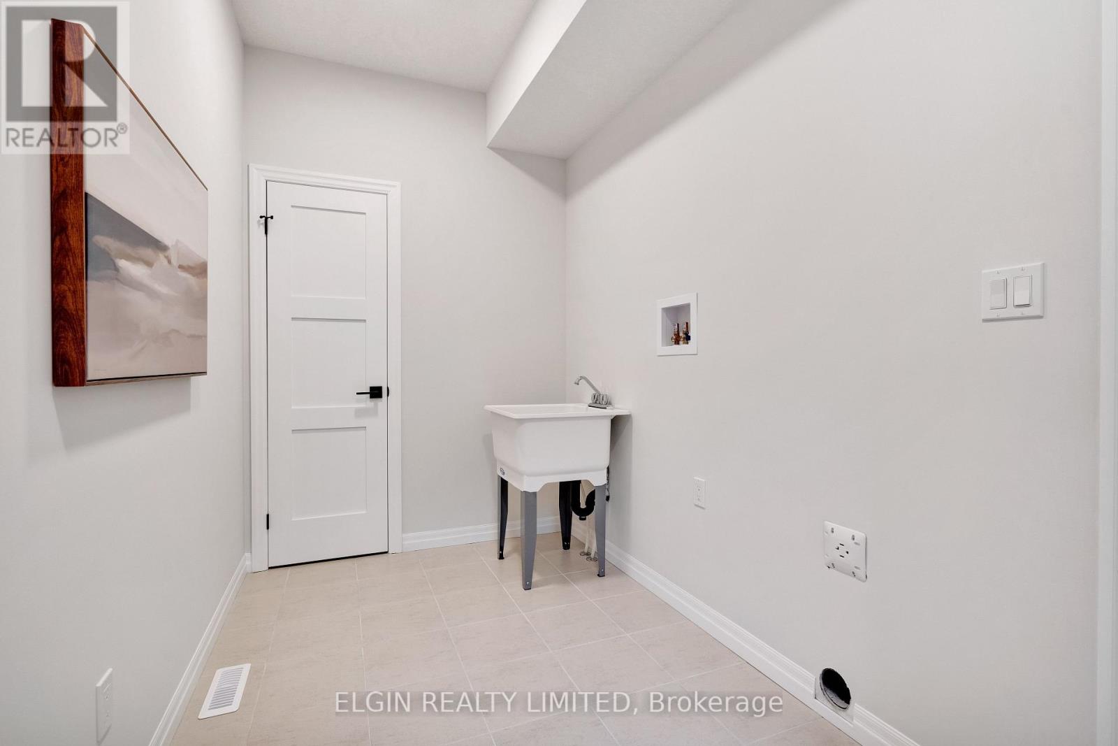 42201 Mcbain Line, Central Elgin, Ontario  N5P 0E4 - Photo 16 - X12576036