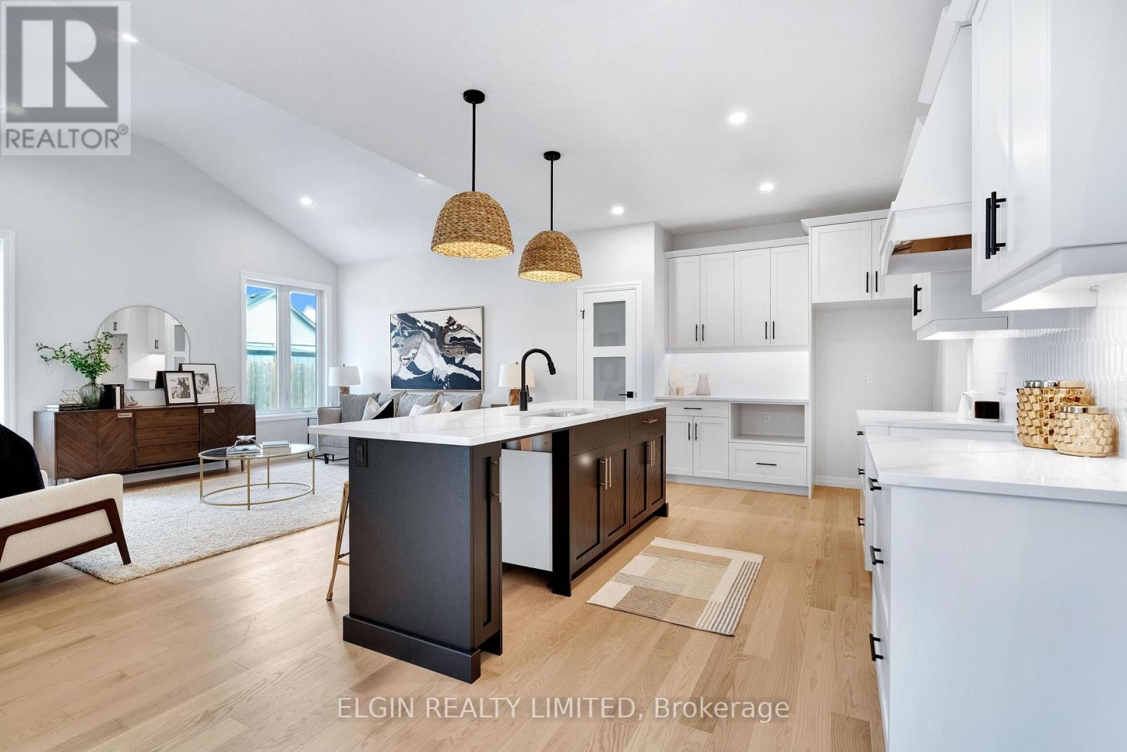 42201 Mcbain Line, Central Elgin, Ontario  N5P 0E4 - Photo 7 - X12576036