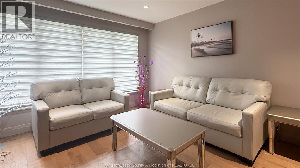 9793 Lynngrove Crescent, Windsor, Ontario  N8R 1B8 - Photo 6 - 26001311