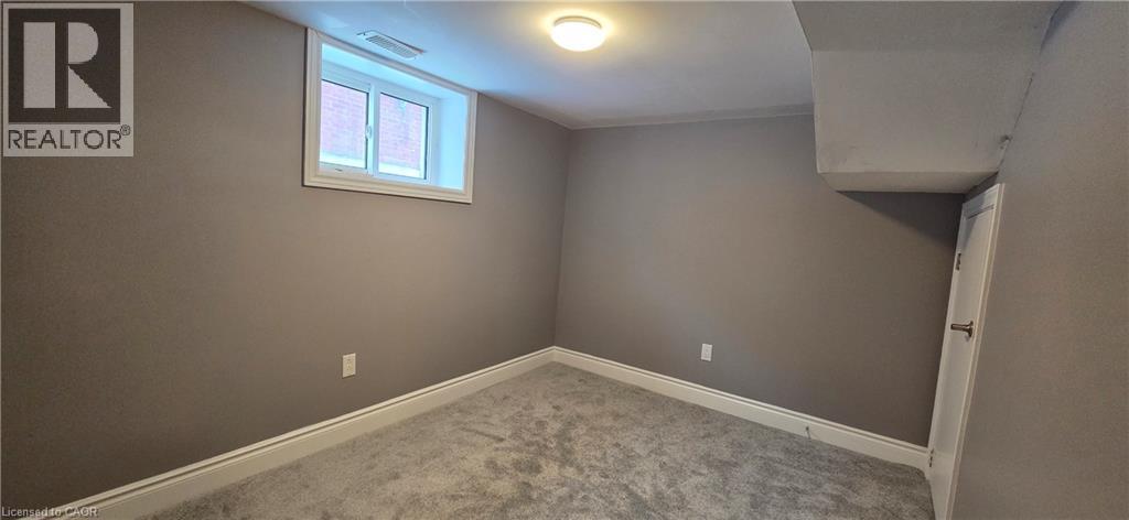 54 Wyandotte Street, Orillia, Ontario  L3V 5M9 - Photo 8 - 40798839