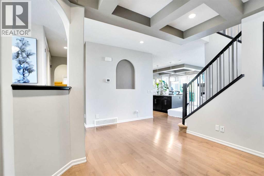 60 Cranarch Rise Se, Calgary, Alberta  T3M 1M3 - Photo 5 - A2264215