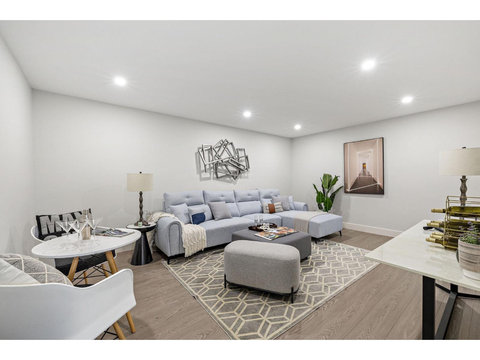 3 14391 61A AVENUE, Surrey, British Columbia