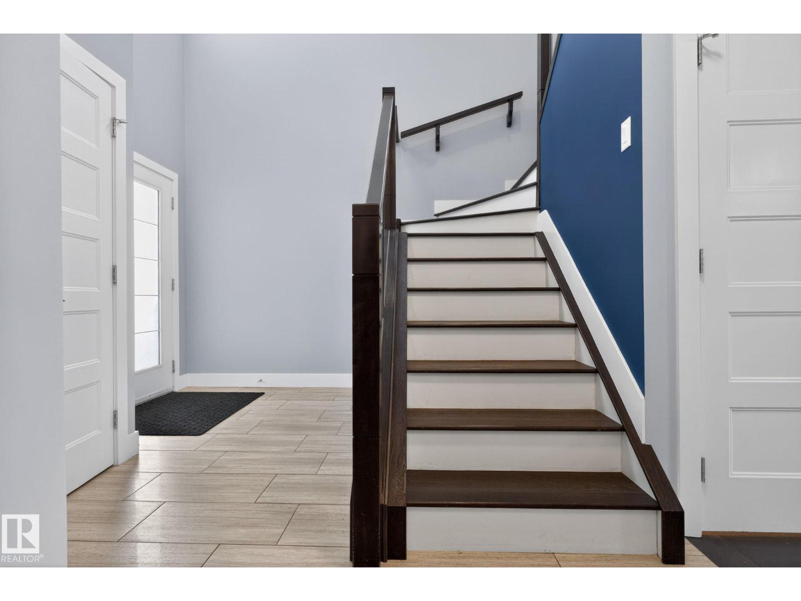 3964 Claxton Lo Sw, Edmonton, Alberta  T6W 1Y7 - Photo 3 - E4470271