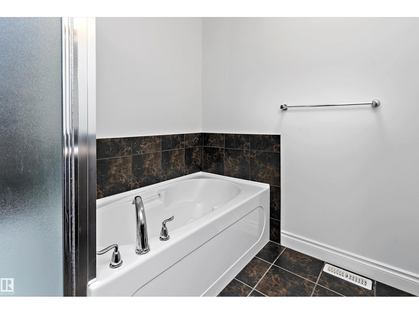 823 172 St Sw, Edmonton, Alberta  T6W 0M6 - Photo 34 - E4470208