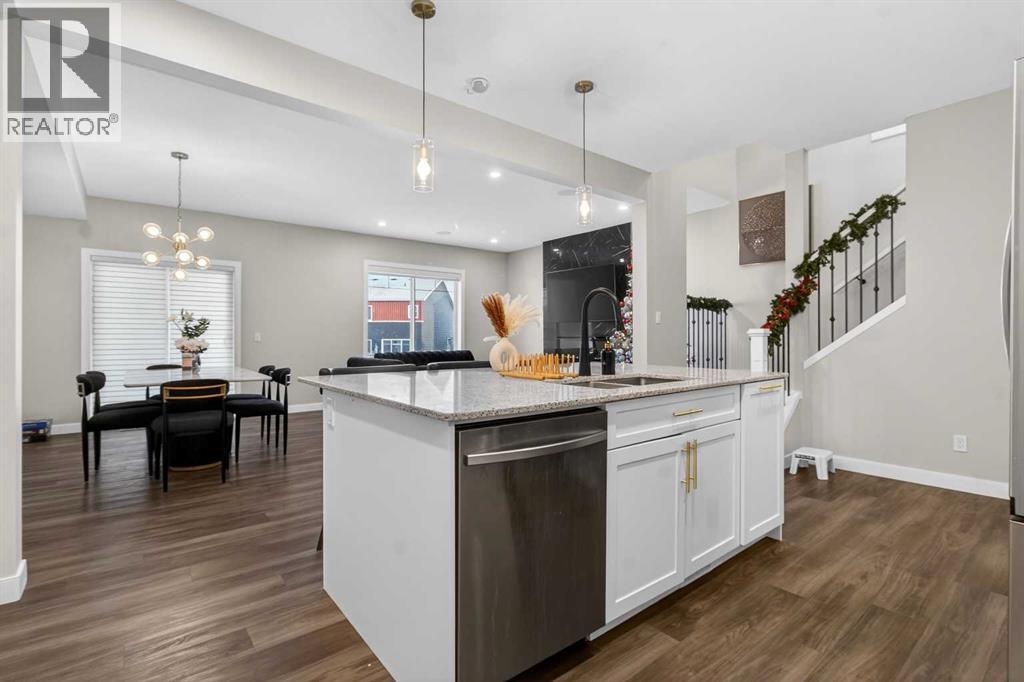 66 Belmont Manor Sw, Calgary, Alberta  T2X 5E4 - Photo 8 - A2277469