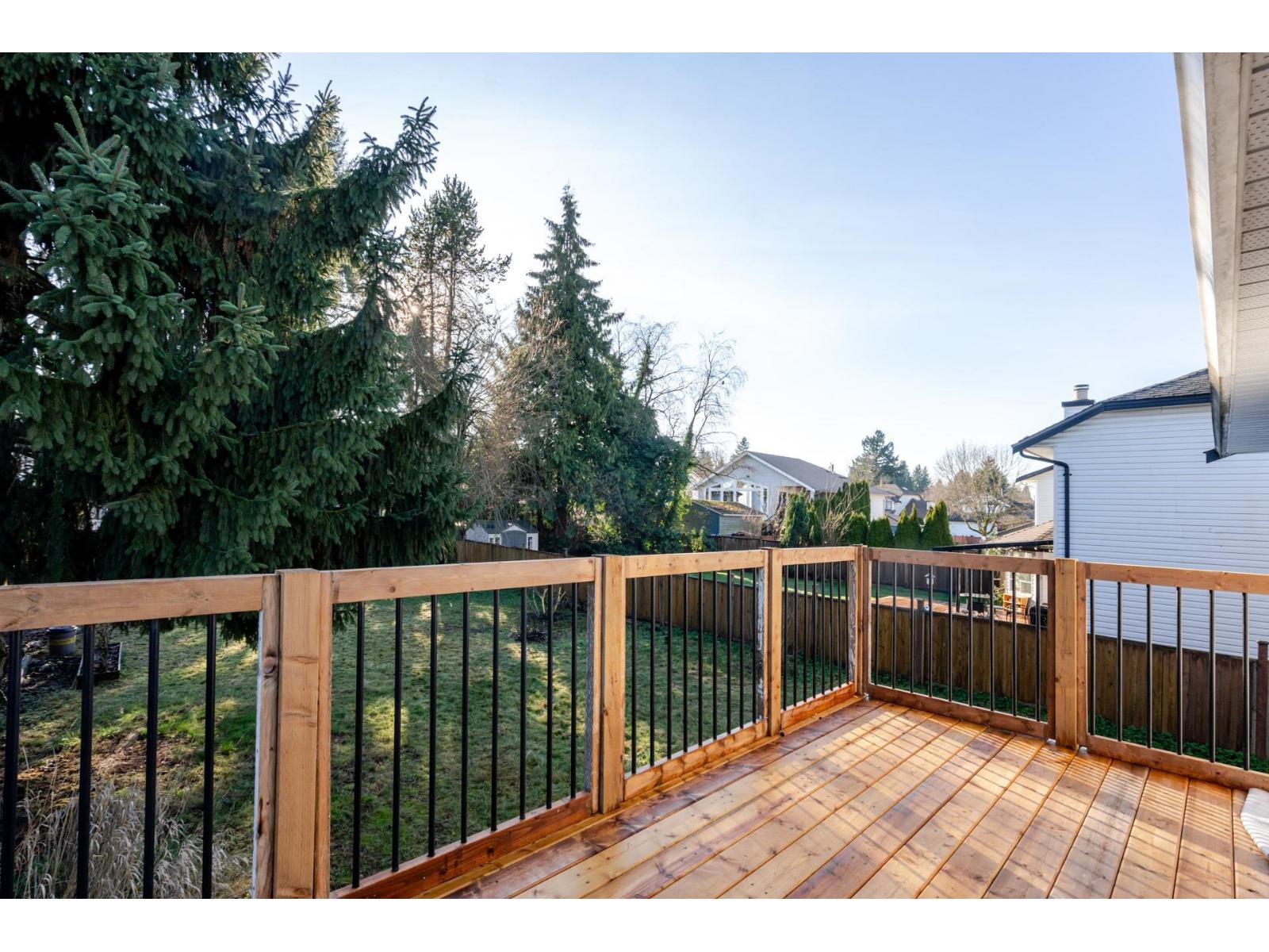 15688 93 Avenue, Surrey, British Columbia  V4N 3B2 - Photo 12 - R3075164