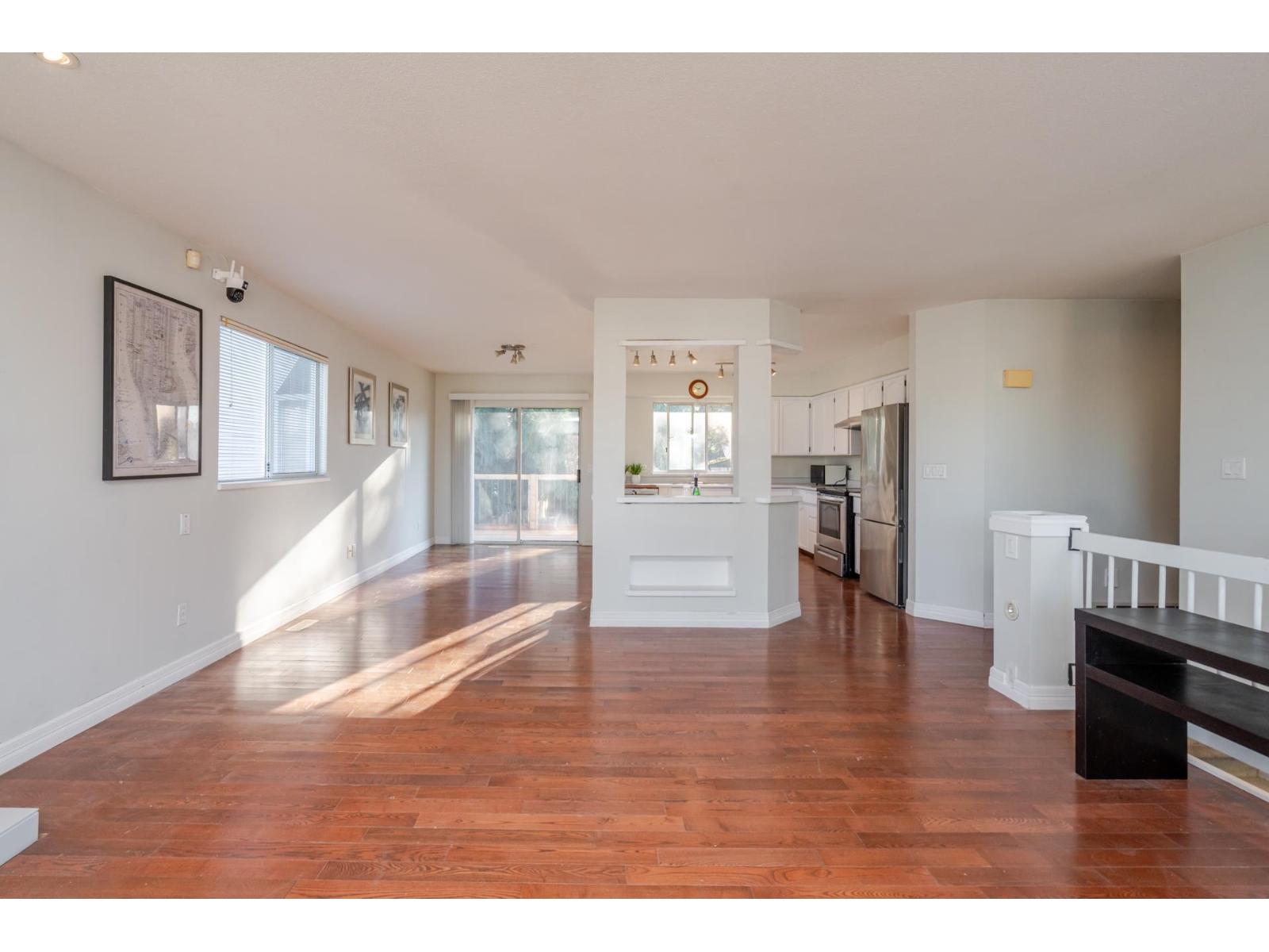 15688 93 Avenue, Surrey, British Columbia  V4N 3B2 - Photo 9 - R3075164