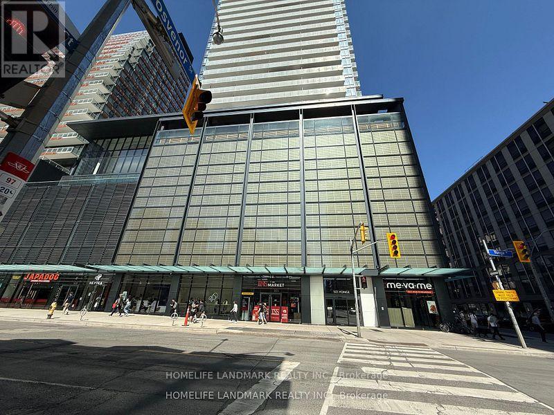 2208 - 501 Yonge Street, Toronto, Ontario  M4Y 1Y4 - Photo 2 - C12703756