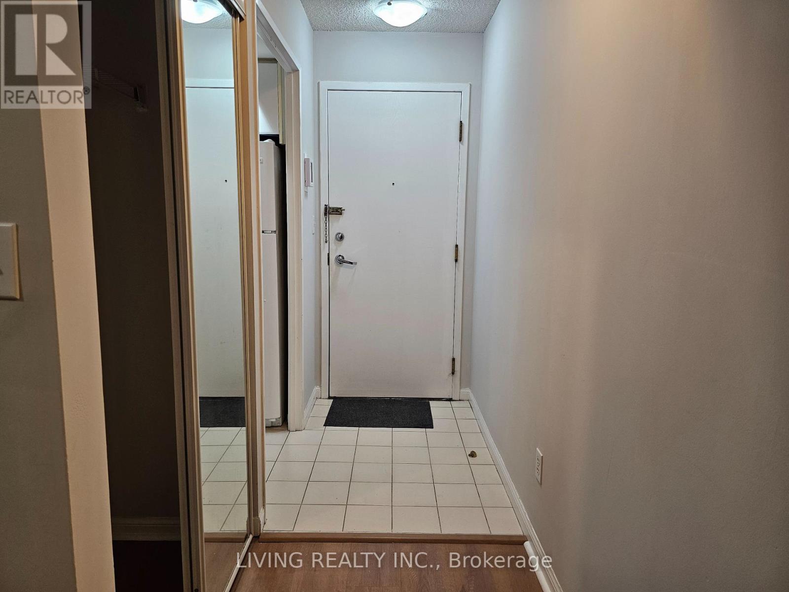 801 - 7 Carlton Street, Toronto, Ontario  M5B 2M3 - Photo 13 - C12703766