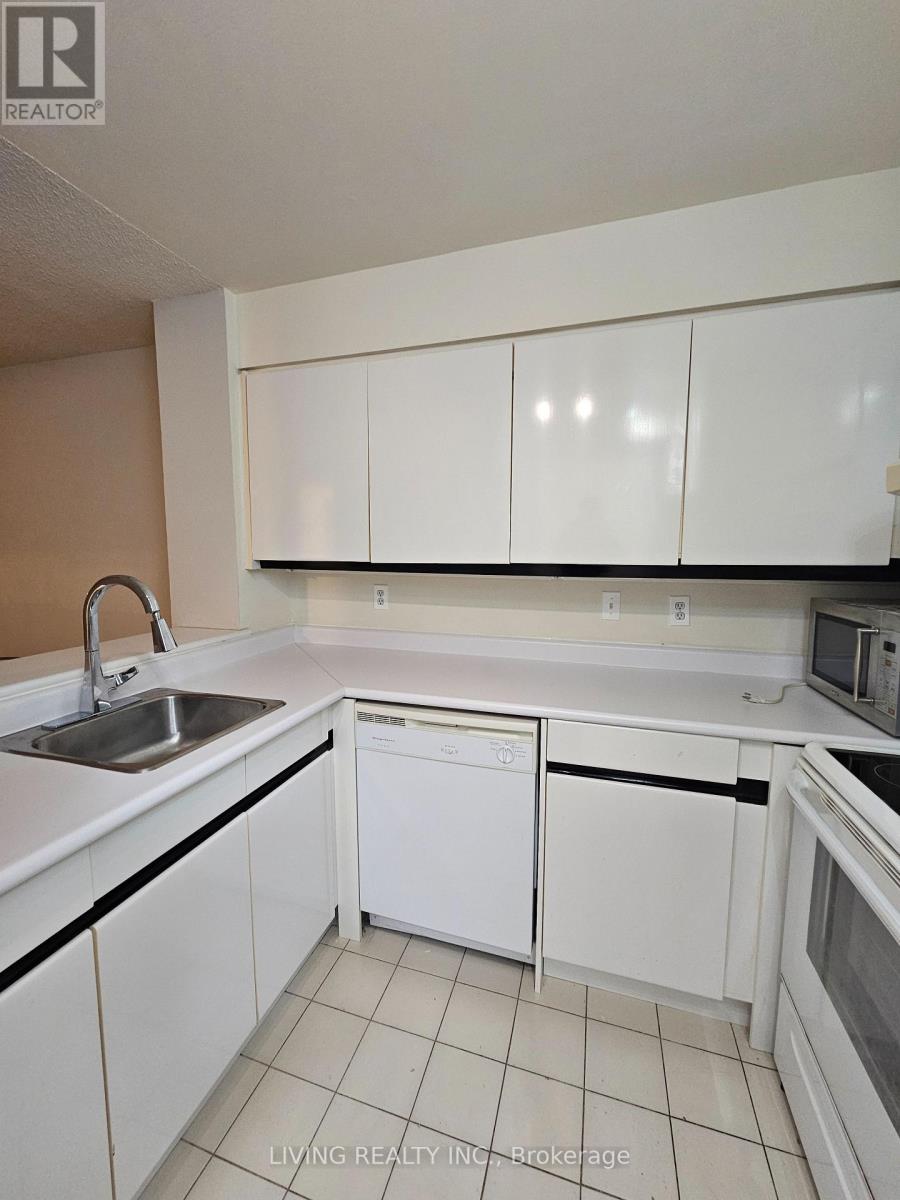 801 - 7 Carlton Street, Toronto, Ontario  M5B 2M3 - Photo 5 - C12703766