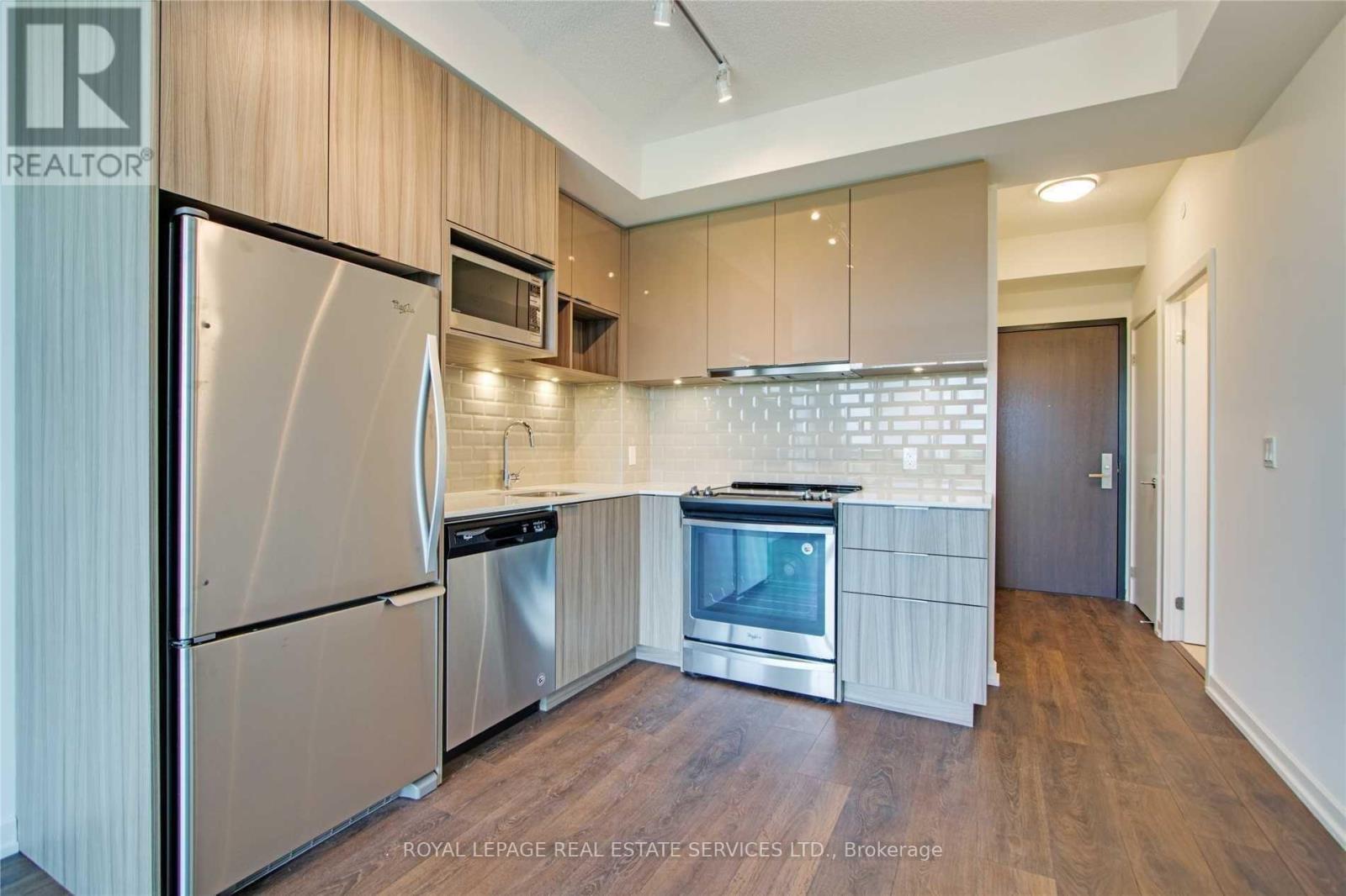 323 - 52 Forest Manor Road, Toronto, Ontario  M2J 0E2 - Photo 2 - C12703808