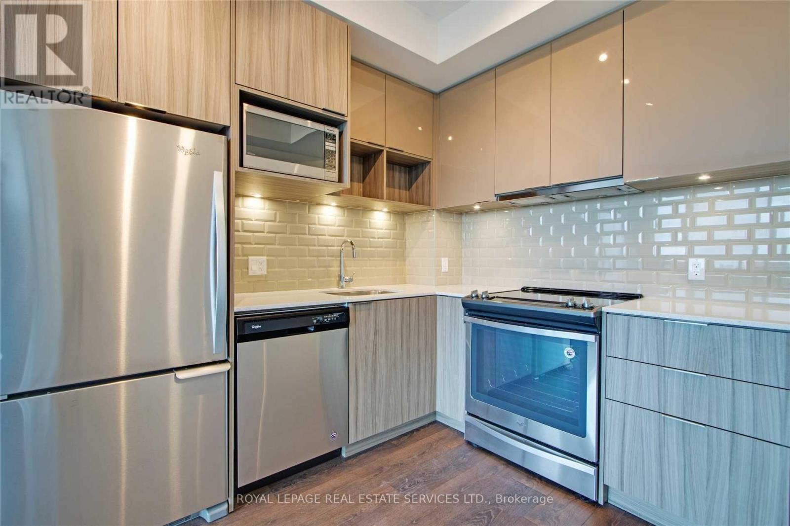 323 - 52 Forest Manor Road, Toronto, Ontario  M2J 0E2 - Photo 3 - C12703808