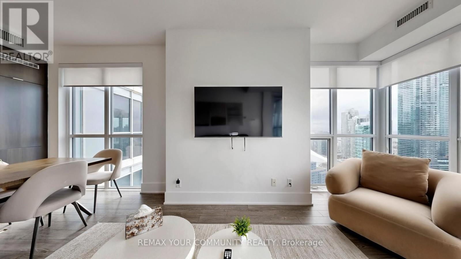 2912 - 300 Front Street, Toronto, Ontario  M5V 0E9 - Photo 16 - C12703024